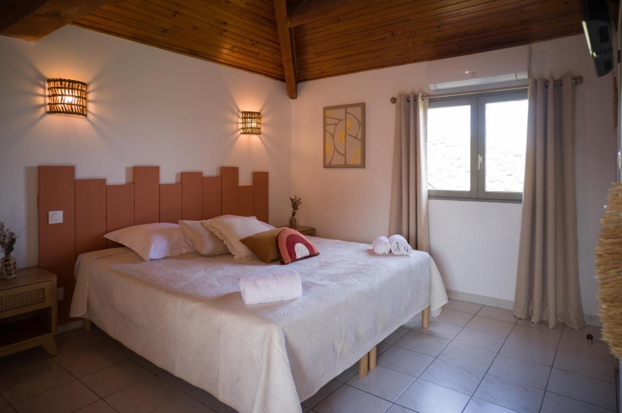 Hotel - Restaurant U Santu Petru Saint-Florent  Esterno foto