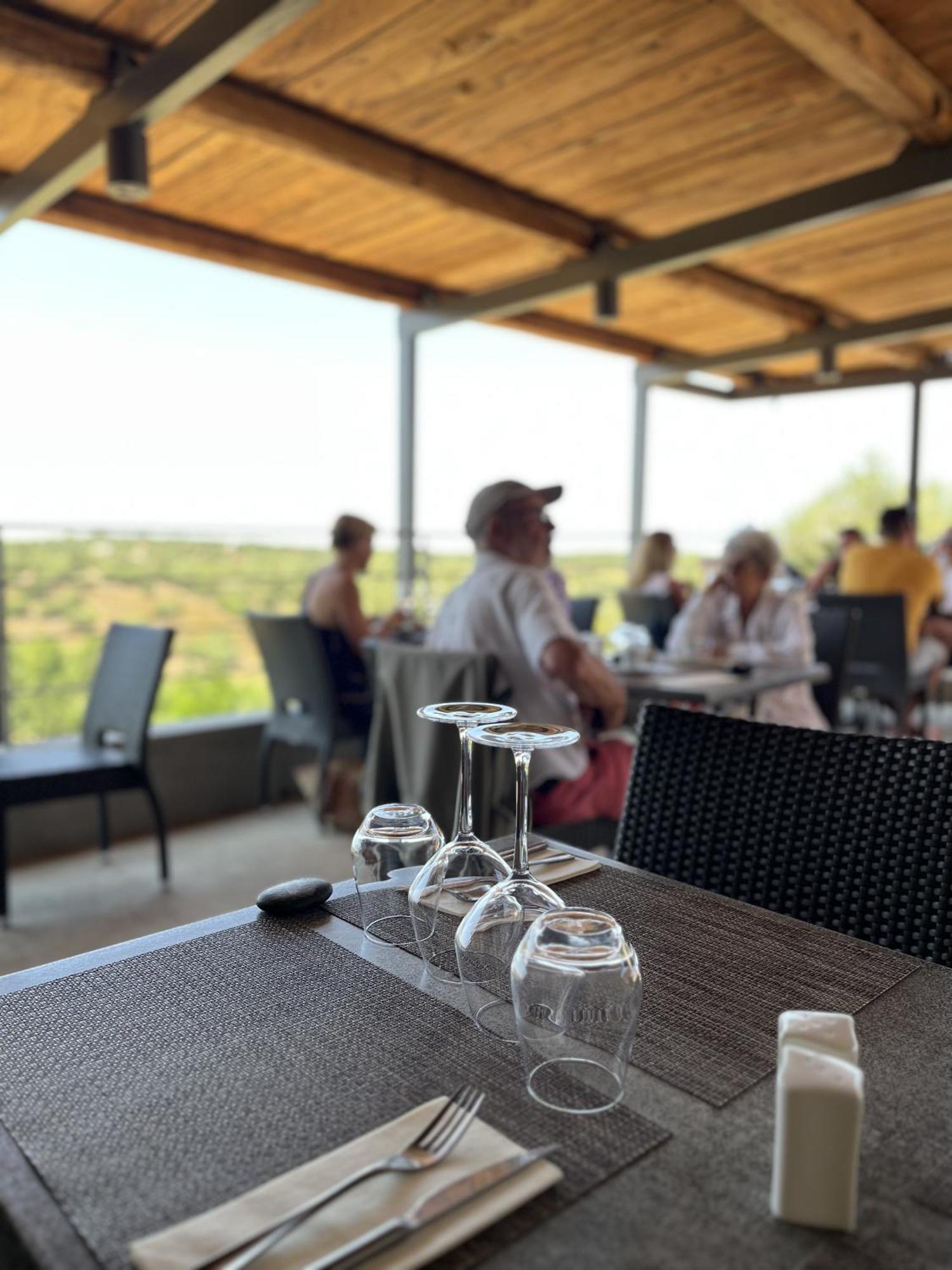 Hotel - Restaurant U Santu Petru Saint-Florent  Esterno foto
