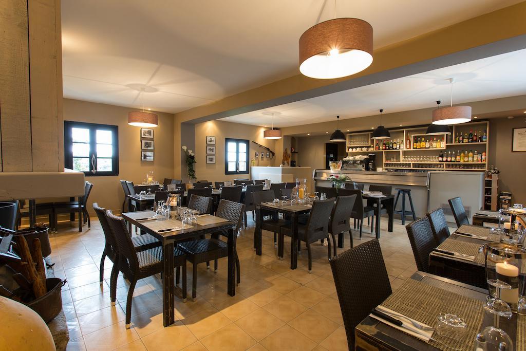 Hotel - Restaurant U Santu Petru Saint-Florent  Esterno foto